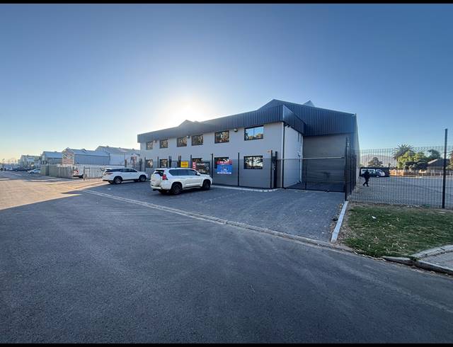 1,972M² WAREHOUSE TO LET IN BEACONVALE